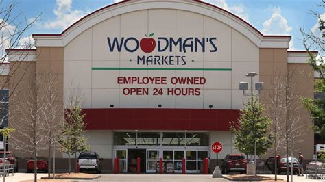 Woodmans appleton - 8131 South Howell Avenue | Oak Creek, WI 53154 | (414) 376-4023 Grocery Store: Open 24 Hours* | Liquor Store: 8 A.M. - 8:50 P.M. ++